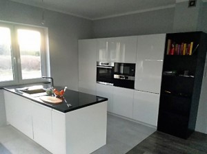 Kuchnia - biały i czarny lakier 2